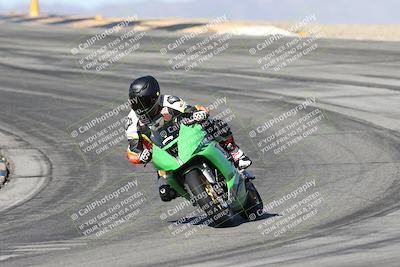 media/Dec-01-2025-Moto Forza (Mon) [[2daa91e15f]]/2-Intermediate Group/Session 2 (Turns 9 and 10)/